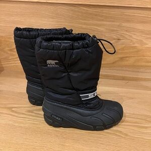 Sorel Snow Boots (Size 4 Big Boy)
